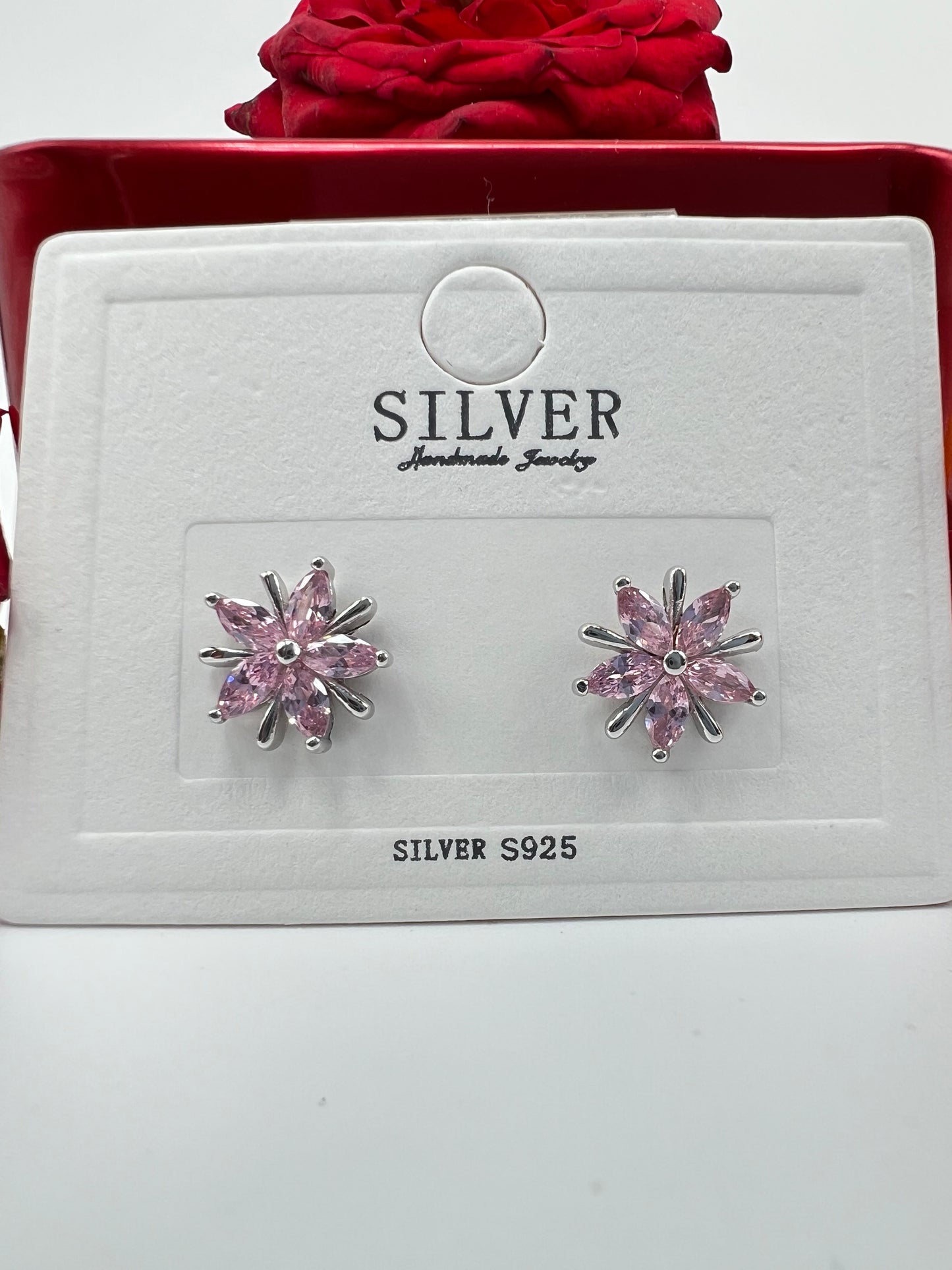 SILVER PREMIUM STUDS