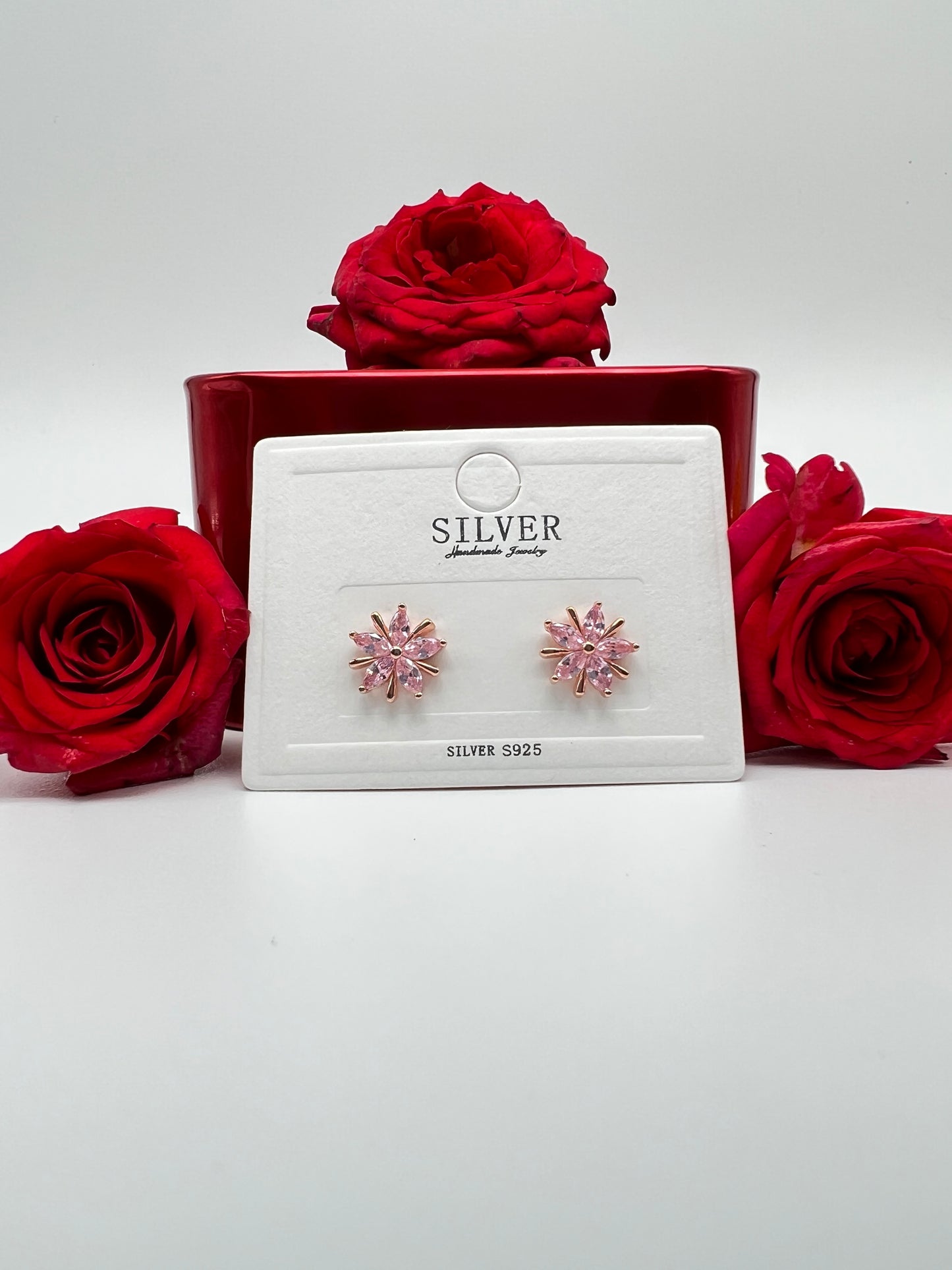 SILVER PREMIUM STUDS